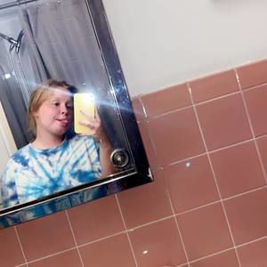 Meet your Posher, Mackenzie